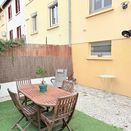 St Cyprien Superbe Maison Familiale Proche