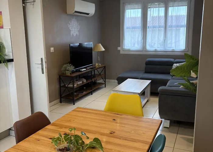 St Cyprien Superbe Maison Familiale Proche * Saint-Cyprien (Pyrenees-Orientales)